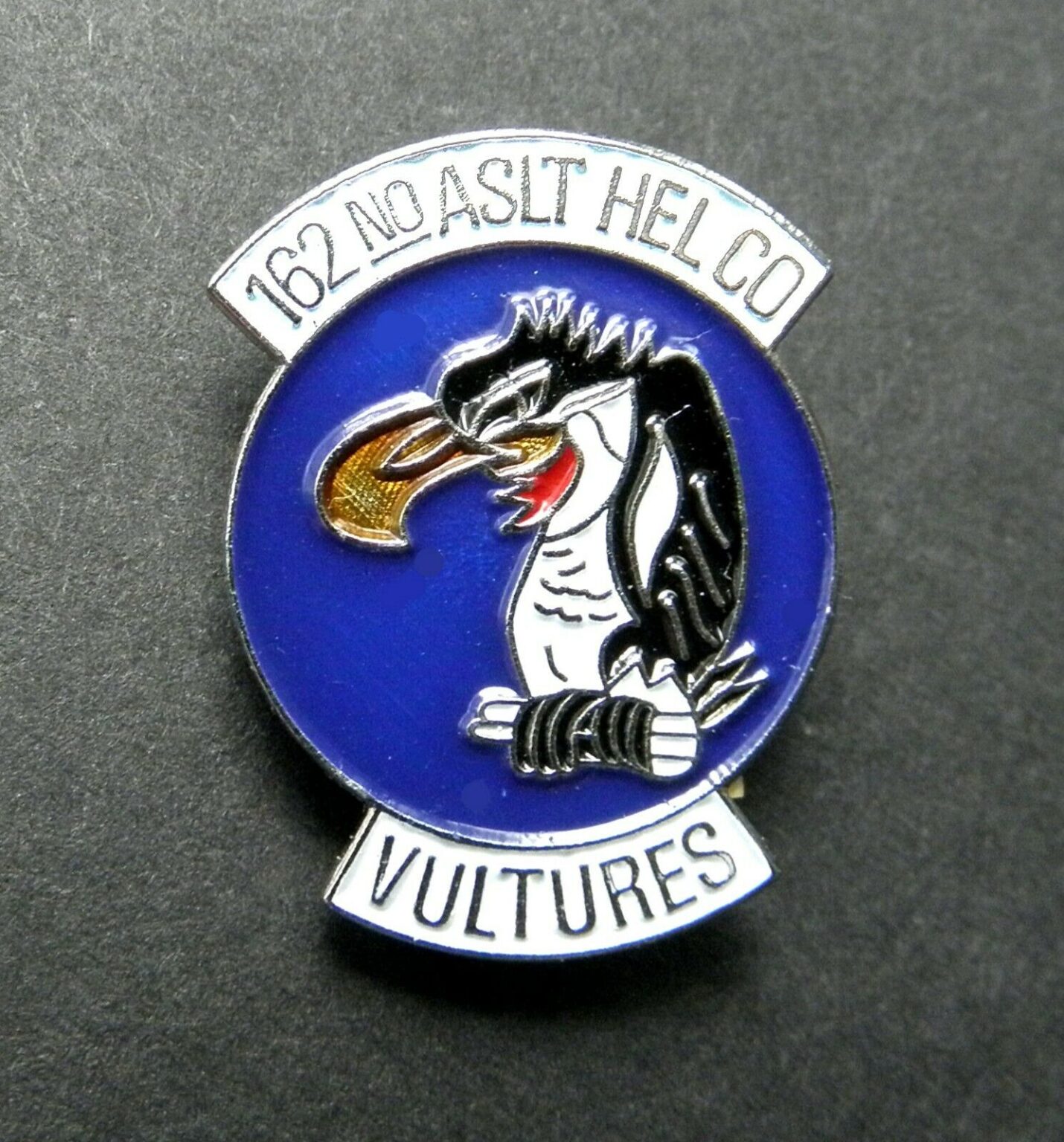 Vultures 162nd Air Assault Helicopter Company Us Army Ahc Lapel Pin